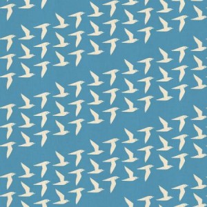 lv103sk1u_fly_along_sky